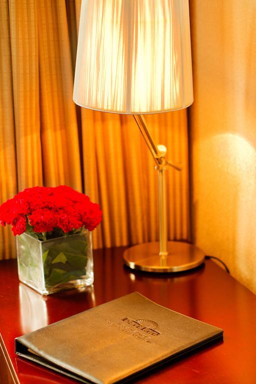 Days Inn Forbidden City Pékin  Extérieur photo